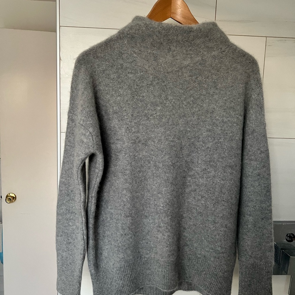 Vince Boiled Cashmere  Funnel-Neck Sweater in Gray -Size XS